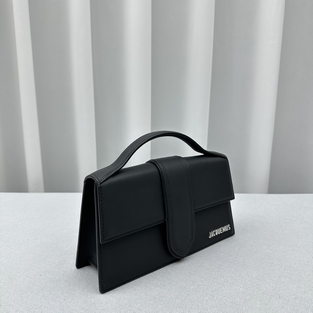 Jacquemus Satchel Bags